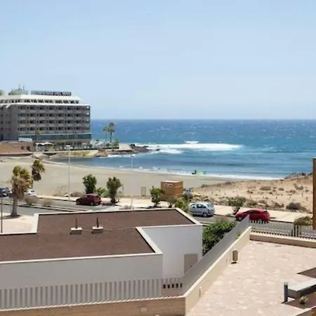 Sea View In With Pool & Private Parking Space El Medano (Tenerife)