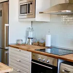 Apartamento Sea View In With Pool & Private Parking Space *