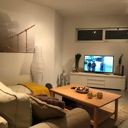 Sea View In With Pool & Private Parking Space Apartament