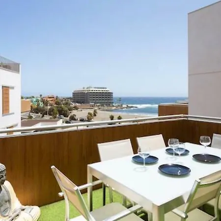 Sea View In With Pool & Private Parking Space Apartament